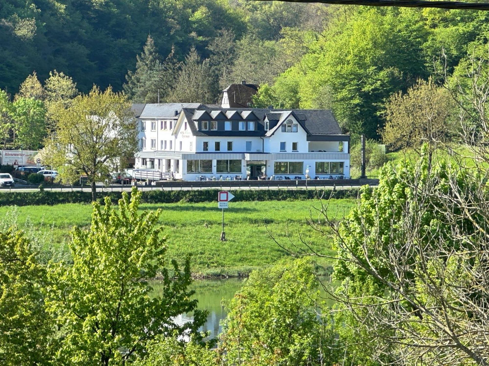 Hotel Ostermann Treis-Karden Exterior photo